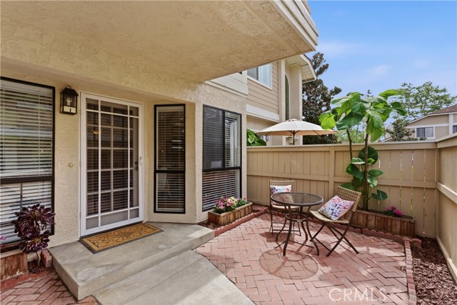 Detail Gallery Image 3 of 32 For 7735 Briarglen Loop I,  Stanton,  CA 90680 - 1 Beds | 1 Baths