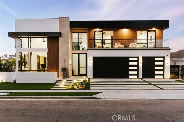 Detail Gallery Image 24 of 24 For 2321 Mesa Dr, Newport Beach,  CA 92660 - 5 Beds | 4/1 Baths