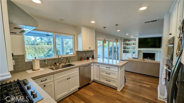 Detail Gallery Image 12 of 49 For 33526 Coral Reach, Dana Point,  CA 92629 - 4 Beds | 3 Baths