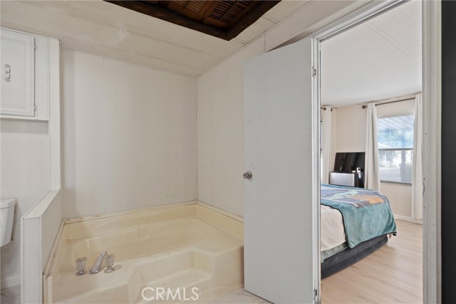 701 E Lassen Avenue, Chico CA: https://media.crmls.org/medias/34b836aa-7bb6-4102-a310-0718be8e8305.jpg