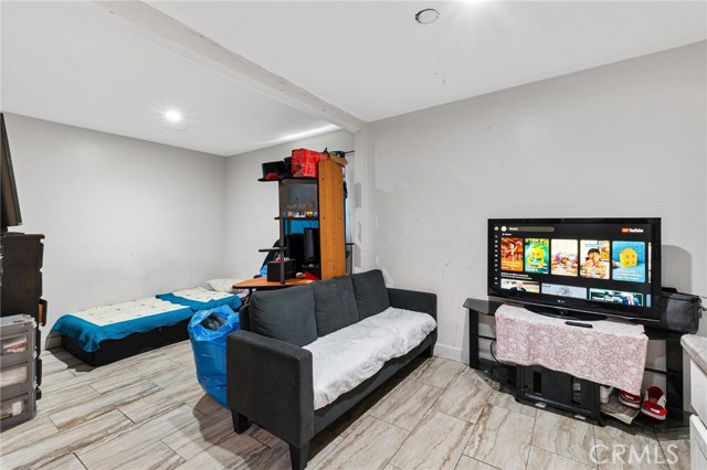 3 Car Garage