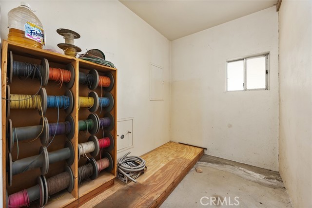 Detail Gallery Image 9 of 43 For 1519 Old Stage St, Bakersfield,  CA 93312 - 4 Beds | 2/1 Baths