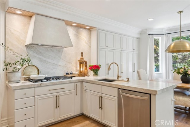 Detail Gallery Image 23 of 60 For 807 Alderdale Ct, Newbury Park,  CA 91320 - 5 Beds | 4 Baths