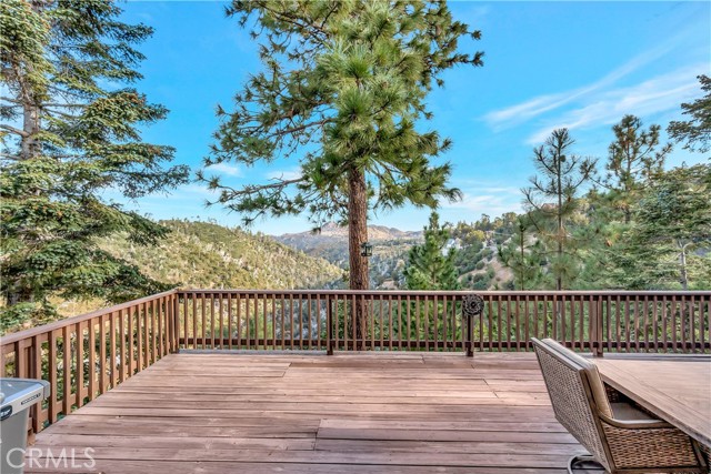 1119 Brentwood Drive, Lake Arrowhead CA: https://media.crmls.org/medias/34bb445c-108c-411f-af74-d60d97e76371.jpg