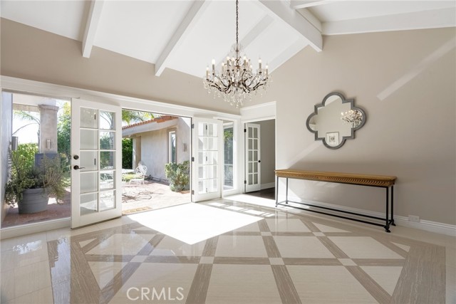 940 N Silent Ranch Drive, Glendora CA: https://media.crmls.org/medias/34bbb249-9555-4d5b-92d9-c9af3c6f7e77.jpg