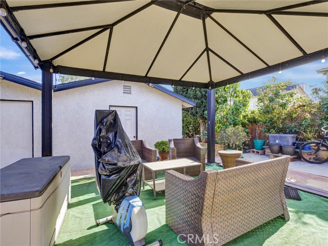 Detail Gallery Image 29 of 32 For 812 W Athens, Los Angeles,  CA 90044 - 4 Beds | 3 Baths