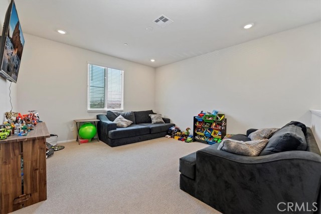 11653 Couples Court, Beaumont CA: https://media.crmls.org/medias/34bc995a-fb5a-4b5a-9471-2241330dc3b7.jpg