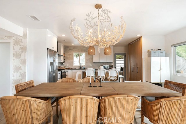 Detail Gallery Image 16 of 48 For 4028 Don Diablo, Los Angeles,  CA 90008 - 3 Beds | 2 Baths