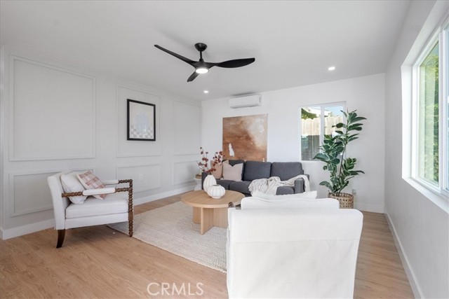 Detail Gallery Image 5 of 22 For 1708 Loretta St, Oceanside,  CA 92058 - 3 Beds | 2 Baths