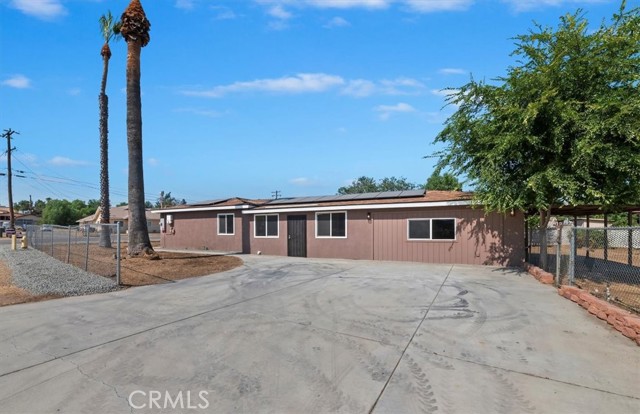 Detail Gallery Image 18 of 36 For 9567 51st St, Jurupa Valley,  CA 92509 - 6 Beds | 4 Baths