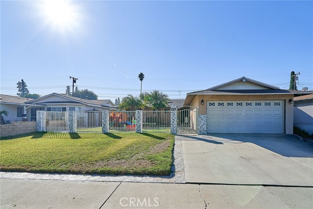 18726 La Guardia Street, Rowland Heights CA: https://media.crmls.org/medias/34bf80b7-f40a-425e-a455-c84af29afce0.jpg