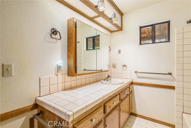 Detail Gallery Image 26 of 53 For 963 Jungfrau Dr, Crestline,  CA 92325 - 3 Beds | 3/1 Baths