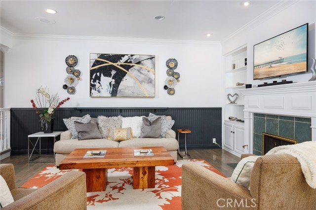 Detail Gallery Image 9 of 37 For 111 via Undine, Newport Beach,  CA 92663 - 5 Beds | 4 Baths