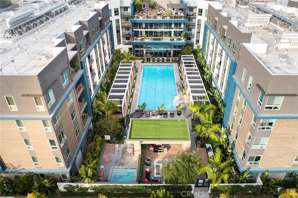 https://media.crmls.org/medias/34c02609-8486-48b7-9a35-531aae1935e4.jpg?preset=X-Large