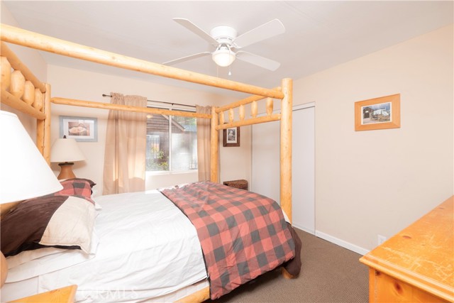 42531 Cedar Ave, Big Bear Lake CA: https://media.crmls.org/medias/34c1fe96-9b0f-4f3a-bbbb-b25c9c5807eb.jpg