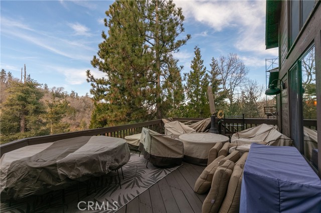 Detail Gallery Image 32 of 39 For 1378 Calgary Dr, Lake Arrowhead,  CA 92352 - 3 Beds | 2/1 Baths