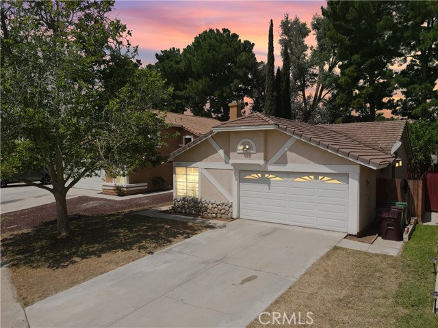 14203 Cypress Sands Lane, Moreno Valley CA: https://media.crmls.org/medias/34c4a85c-e03a-42bf-83fd-77dc1c57f249.jpg