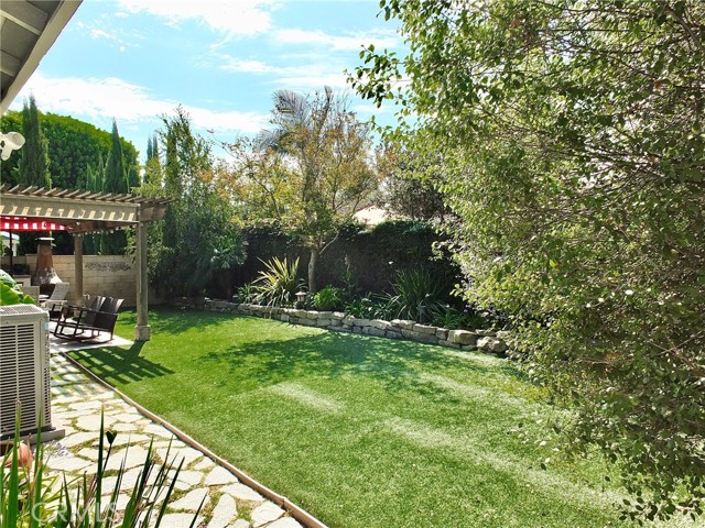 Detail Gallery Image 25 of 26 For 4640 Hazelnut Ave, Seal Beach,  CA 90740 - 4 Beds | 2 Baths