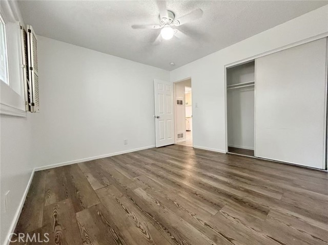 1016 W El Morado Court, Ontario CA: https://media.crmls.org/medias/34c54dfa-f296-40b5-88cd-3b4cfe30a74a.jpg