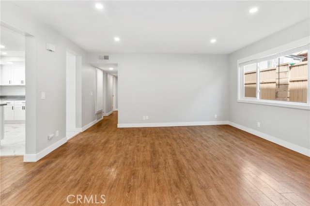 118 W Canada, San Clemente CA: https://media.crmls.org/medias/34c5e92f-75ea-46b5-87ec-bc468eb5b154.jpg
