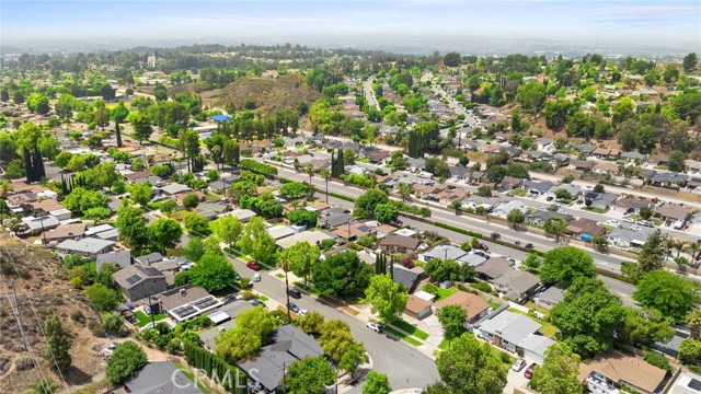 27439 Santa Clarita Road, Saugus CA: https://media.crmls.org/medias/34c613be-0e54-4394-ac3d-ad28cc84aed4.jpg