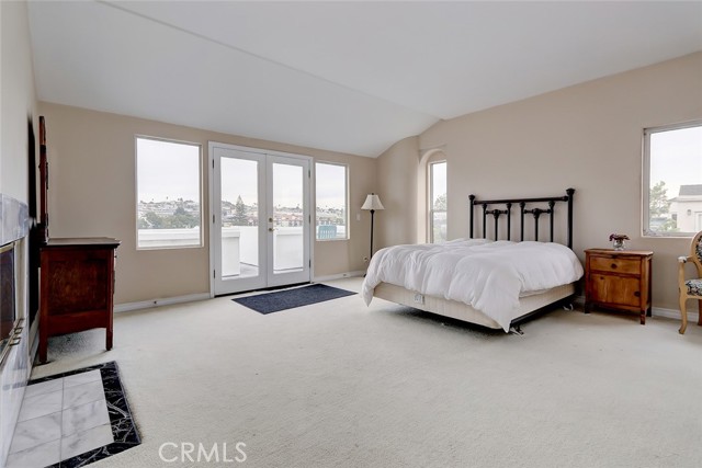 1936 Loma Drive, Hermosa Beach, California 90254, 3 Bedrooms Bedrooms, ,3 BathroomsBathrooms,Residential,Sold,Loma,SB21238629