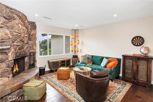 735 Del Valle Drive, Fallbrook CA: https://media.crmls.org/medias/34c6aedc-7a44-48c1-bfdf-587325e7d251.jpg