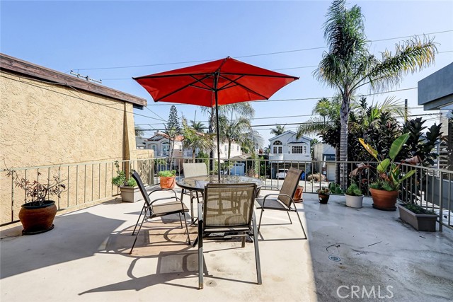 Detail Gallery Image 11 of 23 For 1623 Carver St, Redondo Beach,  CA 90278 - 3 Beds | 1/1 Baths