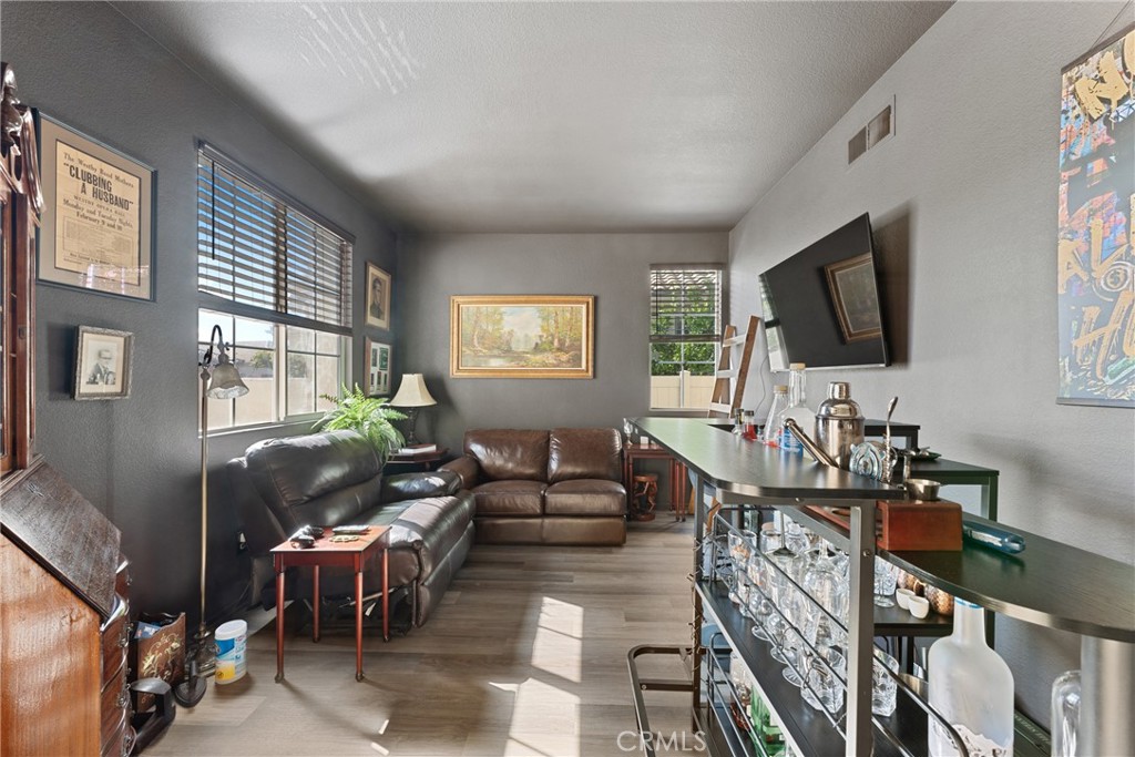 MLS #CV25223874 image #10