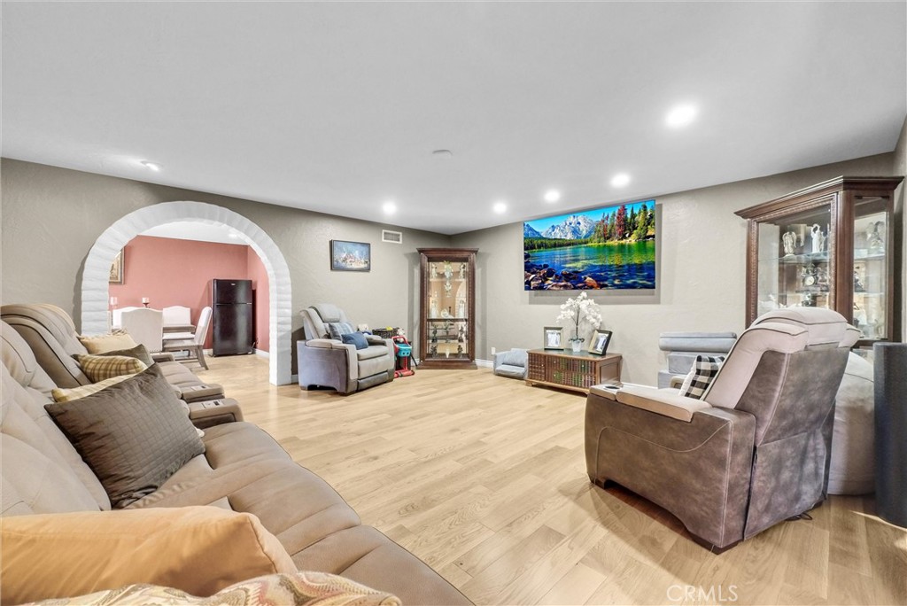 MLS #WS25164449 img 10