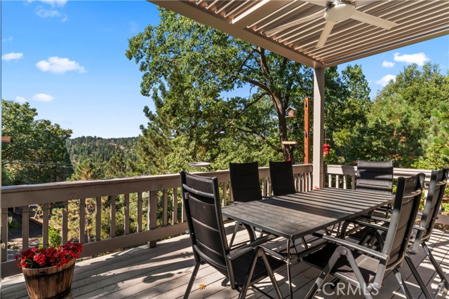 Detail Gallery Image 19 of 64 For 1010 Black Oaks Dr, Lake Arrowhead,  CA 92352 - 3 Beds | 2/2 Baths