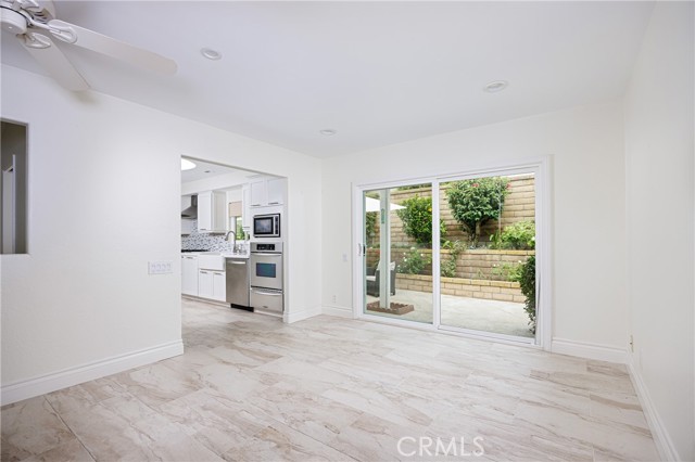 26602 Via Noveno, Mission Viejo CA: https://media.crmls.org/medias/34c83c25-575a-46df-a6dc-c784a372cee3.jpg
