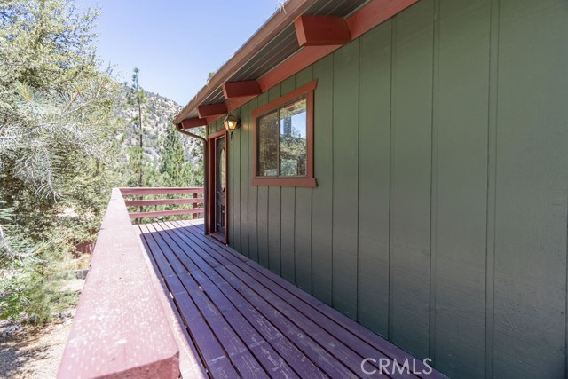 15529 San Moritz Drive, Pine Mountain Club CA: https://media.crmls.org/medias/34c854cc-94be-463e-8449-52764d951c1f.jpg