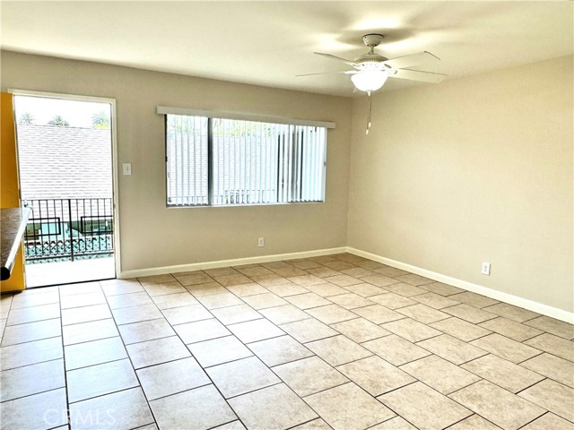 912 Gladys Avenue, Long Beach CA: https://media.crmls.org/medias/34c8db75-159b-497f-8735-e320763d4504.jpg