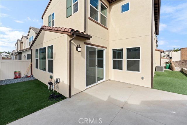 Detail Gallery Image 23 of 36 For 4033 Spring Haven Lane, Corona,  CA 92883 - 3 Beds | 2/1 Baths