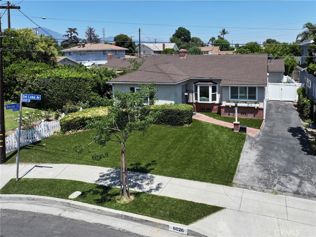 6026 N Del Loma Avenue