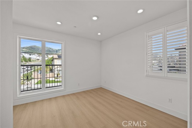 Detail Gallery Image 37 of 60 For 20638 W Deer Grass Ct Ct, Porter Ranch,  CA 91326 - 5 Beds | 5/1 Baths