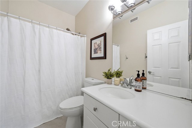 Detail Gallery Image 16 of 37 For 205 Montana Del Lago, Rancho Santa Margarita,  CA 92688 - 4 Beds | 2/1 Baths