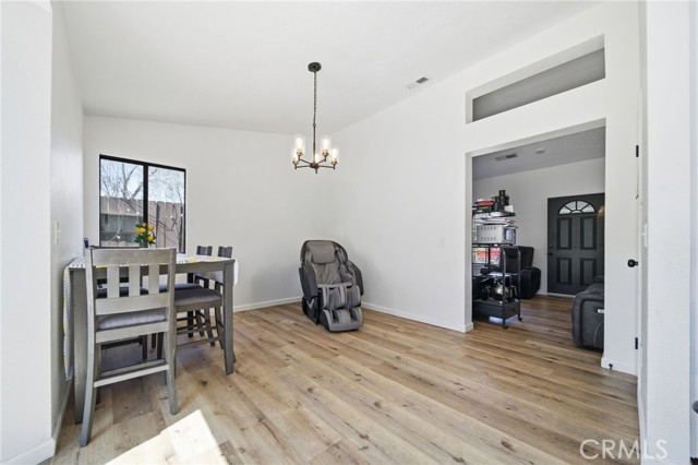 Detail Gallery Image 20 of 46 For 130 Mountainside Dr, Palmdale,  CA 93550 - 3 Beds | 2 Baths