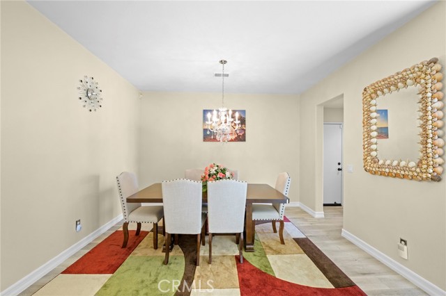 Detail Gallery Image 7 of 57 For 31920 Cedarhill, Lake Elsinore,  CA 92532 - 5 Beds | 3/1 Baths