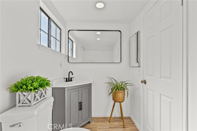 Detail Gallery Image 31 of 60 For 18826 Cabral, Canyon Country,  CA 91351 - 5 Beds | 3 Baths