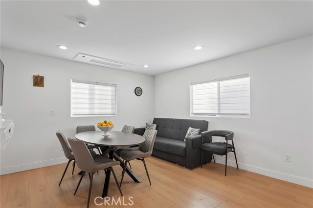 Image 23 of 35 For 1010 Mariposa