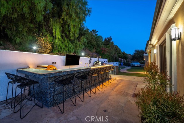 24410 Mulholland, Calabasas CA: https://media.crmls.org/medias/34ccfe00-a1f9-4784-b338-d4f38407dcda.jpg