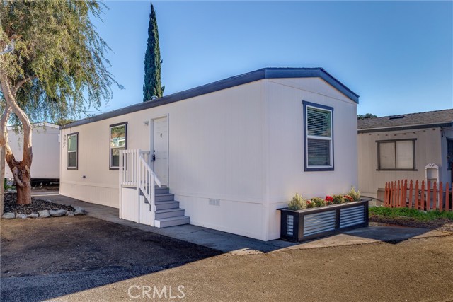 Front Image Thumbnail for CRWS25276215