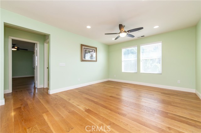 7271 Enclave Drive, Eastvale CA: https://media.crmls.org/medias/34cd96e9-94ec-461d-8674-95dd3abba8b2.jpg