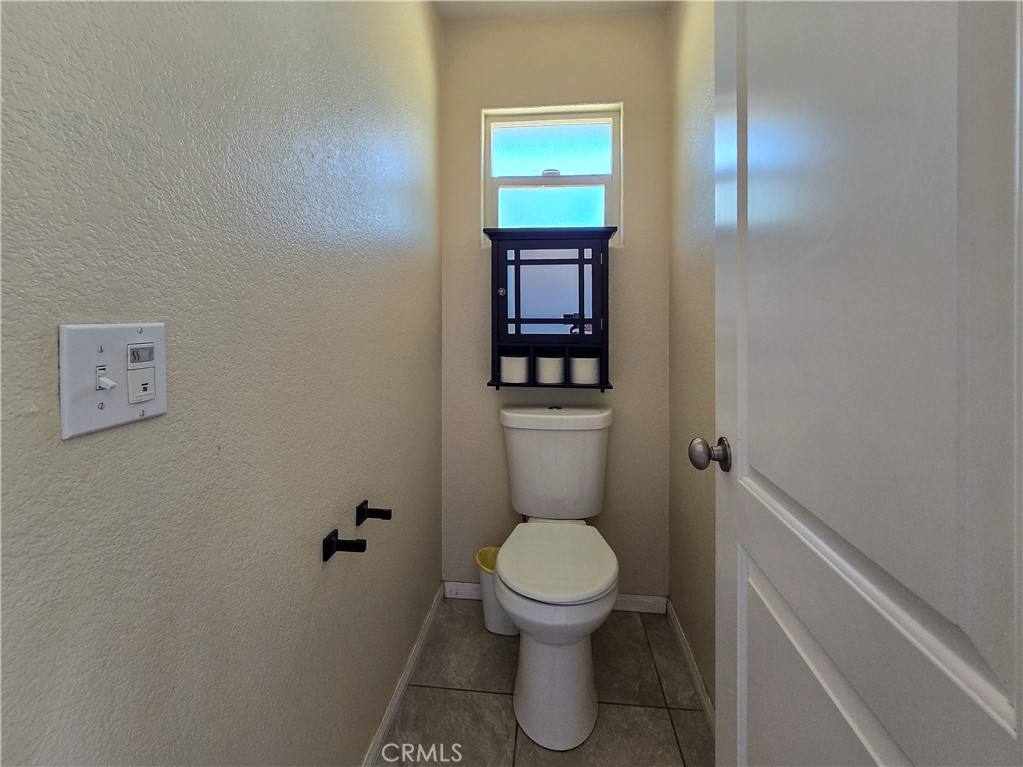 https://media.crmls.org/medias/34cd976b-b4df-4e07-b0e0-0e4898c0f3dd.jpg?preset=X-Large