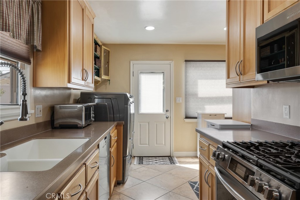 MLS #CV25201186 image #10