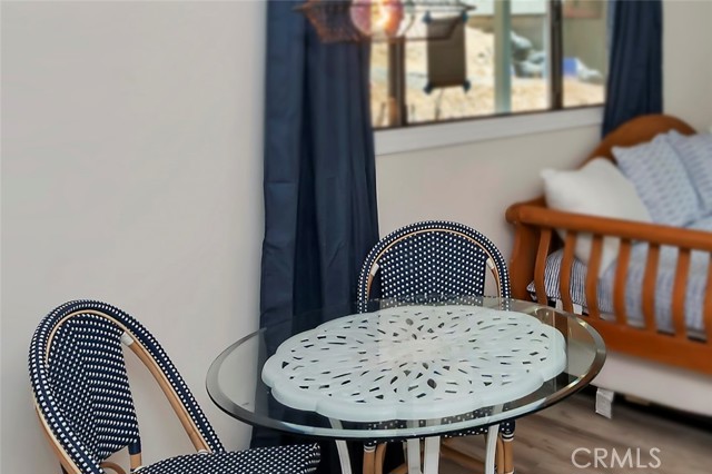 Detail Gallery Image 11 of 32 For 23677 Hillside Dr, Crestline,  CA 92325 - 1 Beds | 1 Baths