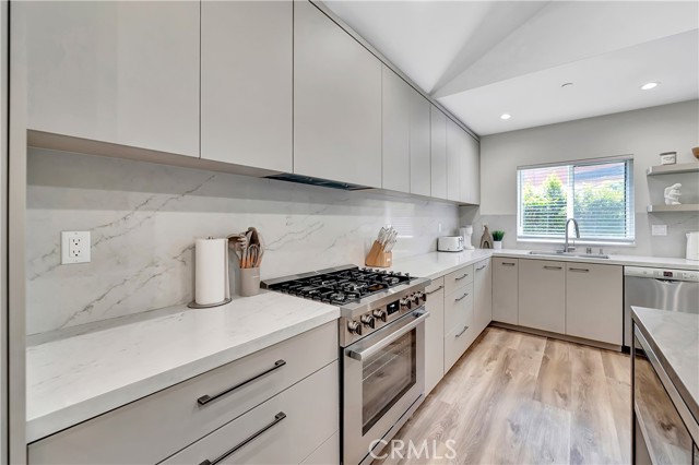 Detail Gallery Image 10 of 54 For 6743 Colgate Ave, Los Angeles,  CA 90048 - 4 Beds | 3/1 Baths