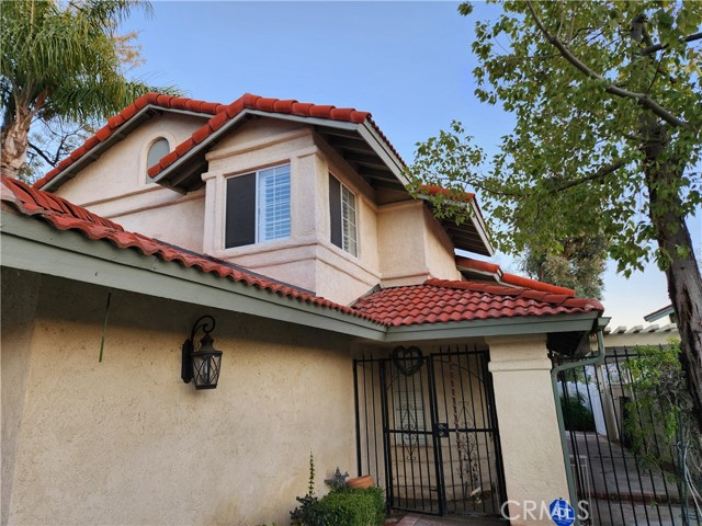 Detail Gallery Image 2 of 32 For 28030 Wildwind Rd, Canyon Country,  CA 91351 - 4 Beds | 3 Baths